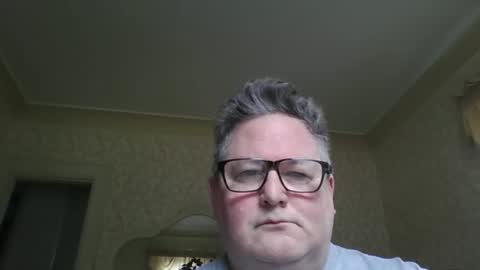 Snapshot of bluemoose70 chatting on September 14, 4:31 pm bluemoose70 online show from September 14, 4:31 pm
