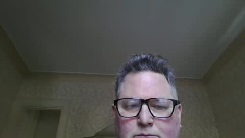 Snapshot of bluemoose70 chatting on March 3, 9:56 pm bluemoose70 online show from March 3, 9:56 pm
