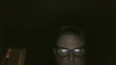 Snapshot of bluemoose70 chatting on December 17, 2:33 am bluemoose70 online show from December 17, 2:33 am