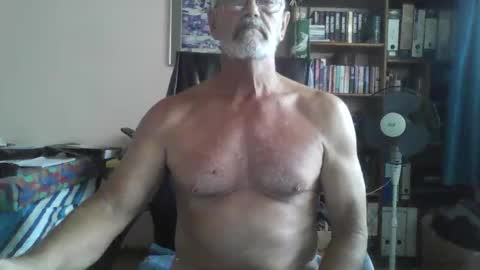 Snapshot of bobbgud chatting on September 12, 12:38 pm Bobbgud online show from September 12, 12:38 pm