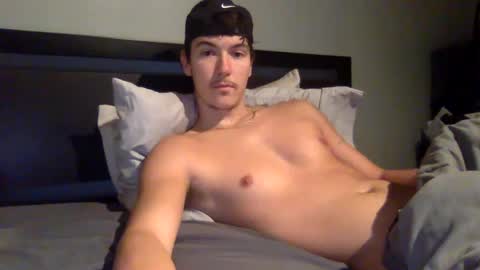 Snapshot of bobo221614 chatting on December 22, 11:33 am bobo221614 online show from December 22, 11:33 am