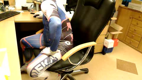 Snapshot of bodymen1 chatting on October 20, 9:19 pm bodymen1 online show from October 20, 9:19 pm