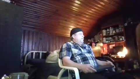 Booshwa online show from February 6, 6:56 pm