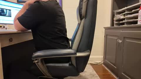 Boredhorndog online show from December 2, 3:42 am