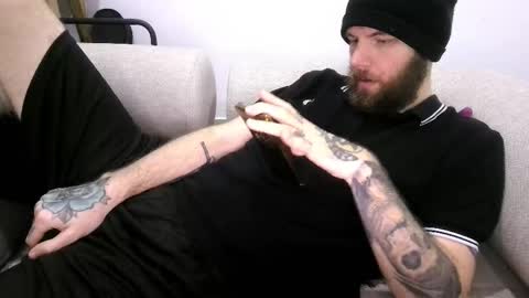 boredpunkdude666 online show from April 7, 2:00 am
