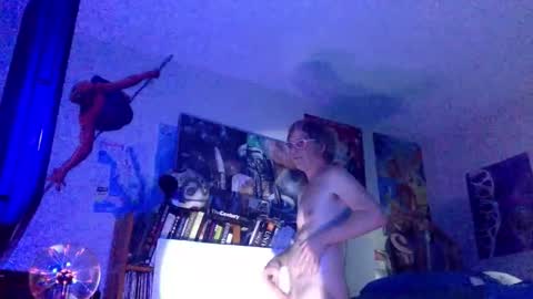 Bottomboo7 online show from March 18, 12:41 pm