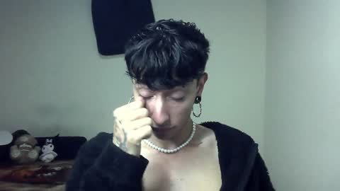 Boy Astro online show from January 15, 1:09 pm