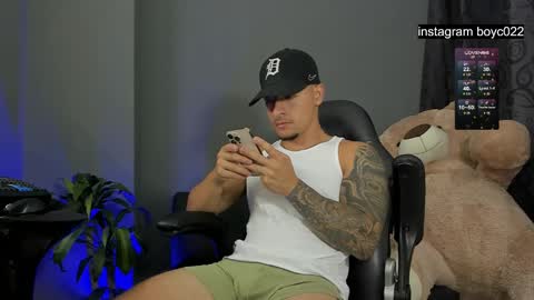 boyc02_ online show from February 10, 11:13 pm