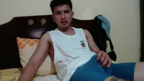 Snapshot of boyfit2023 chatting on February 3, 4:04 am boyfit2023 online show from February 3, 4:04 am