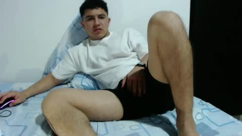Snapshot of boyfit2023 chatting on September 30, 2:40 am boyfit2023 online show from September 30, 2:40 am