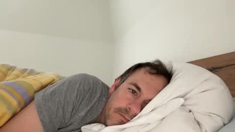 boytoyhh online show from February 1, 9:19 am