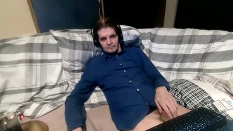 Snapshot of bponie1 chatting on October 25, 2:02 am bponie1 online show from October 25, 2:02 am