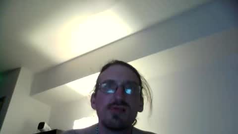 bracker69 online show from April 3, 9:39 am