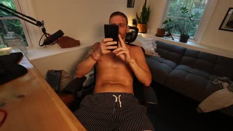 BradBronton online show from July 12, 11:23 am