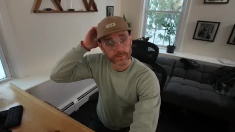 BradBronton online show from March 3, 8:59 pm