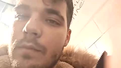 Snapshot of brandon_white_3 chatting on December 27, 12:01 pm Brandon online show from December 27, 12:01 pm