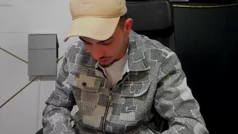 BrandonTateX online show from April 21, 3:56 am