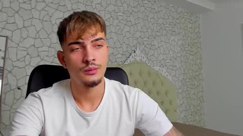 BrandonTateX online show from October 25, 11:01 am