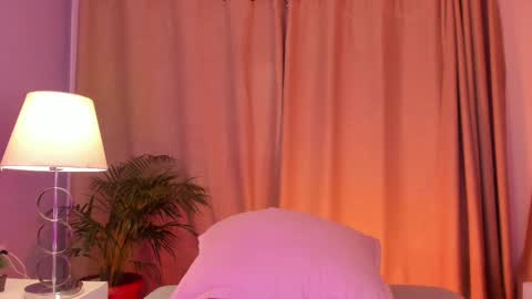   online show from September 22, 10:53 pm