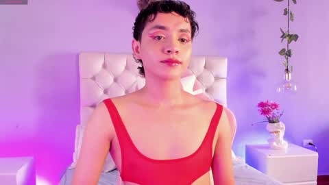   online show from December 17, 1:38 pm