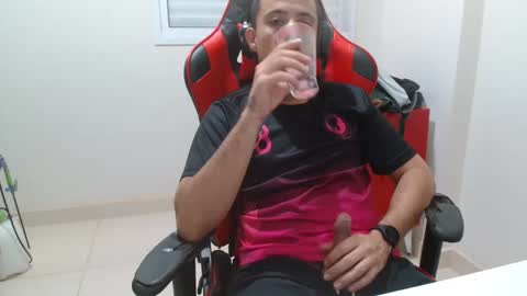 brasilianonca online show from May 6, 2:34 am
