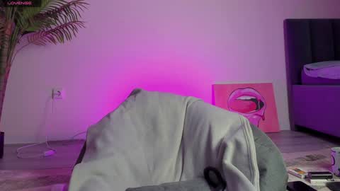 Johny Bravo online show from February 4, 9:31 pm