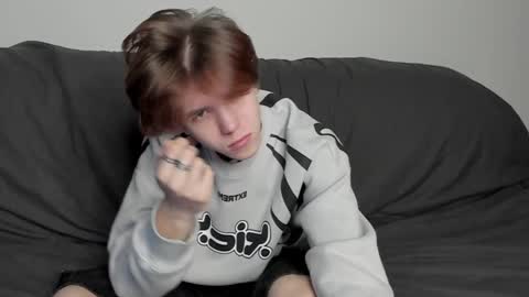 Snapshot of braxiboy chatting on December 5, 9:17 am Brax online show from December 5, 9:17 am