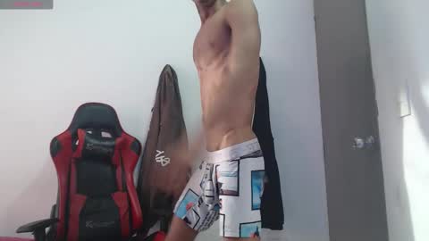 Snapshot of brayan_chevignon chatting on October 16, 9:34 pm brayan_chevignon online show from October 16, 9:34 pm