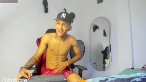 Snapshot of brayan_chevignon chatting on February 26, 5:53 am brayan_chevignon online show from February 26, 5:53 am