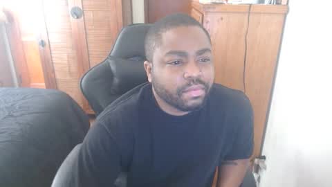 Breadw1nnah online show from December 9, 8:18 pm