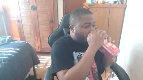 Breadw1nnah online show from December 6, 7:23 pm