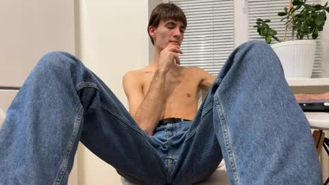 BrendanSilvers online show from April 6, 8:20 pm