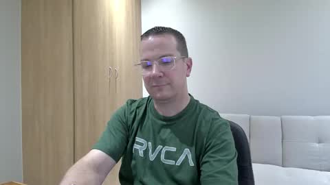 Brett online show from November 14, 3:57 pm