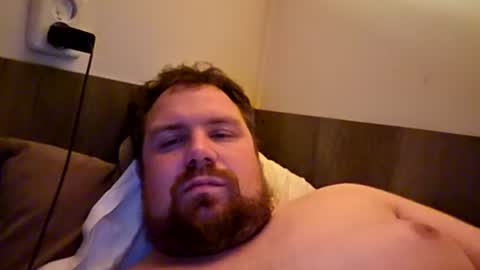 bridgeedude28 online show from June 26, 1:31 am
