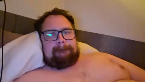 bridgeedude28 online show from July 16, 4:58 pm