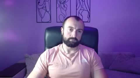 brindlefly69 online show from October 22, 11:47 am