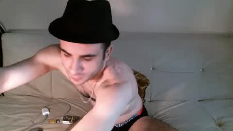 brownhaiir online show from February 18, 10:38 am