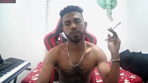 bruce_1111 online show from November 4, 8:43 pm