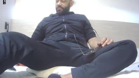 Bruce online show from November 14, 10:22 pm