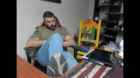 Snapshot of brutalmaster1983 chatting on January 16, 8:14 pm BRUTALMASTER1983 online show from January 16, 8:14 pm