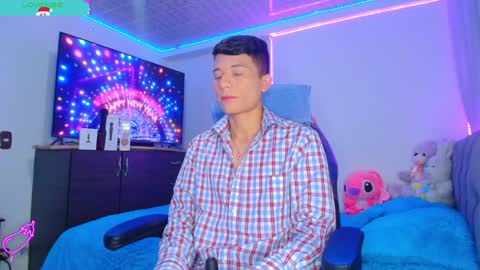 BRYAM INDEPENDENT MODEL online show from January 3, 12:54 am