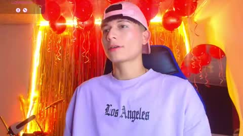 BRYAM INDEPENDENT MODEL online show from September 27, 1:14 am