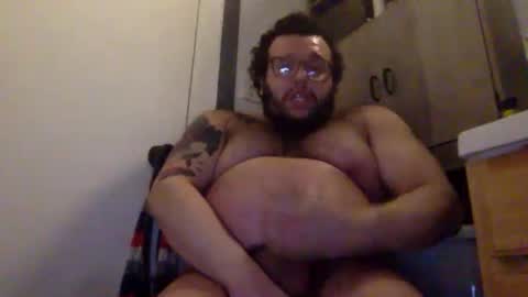 Snapshot of bttmchub98 chatting on March 11, 12:11 am bttmchub98 online show from March 11, 12:11 am