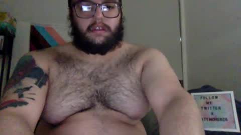 Snapshot of bttmchub98 chatting on January 1, 5:22 pm bttmchub98 online show from January 1, 5:22 pm