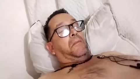 Snapshot of buchs32 chatting on October 19, 5:34 am buchs32 online show from October 19, 5:34 am