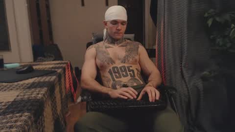 Snapshot of bulatov_x chatting on February 14, 10:15 pm Dmitriy online show from February 14, 10:15 pm