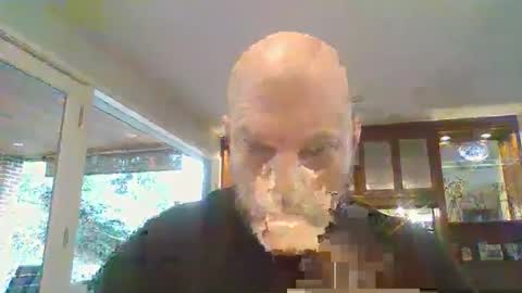 Snapshot of bulldog302w chatting on February 4, 2:32 pm bulldog302w online show from February 4, 2:32 pm