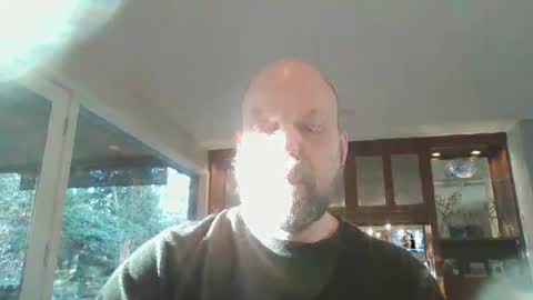 Snapshot of bulldog302w chatting on December 31, 1:52 pm bulldog302w online show from December 31, 1:52 pm