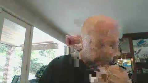 Snapshot of bulldog302w chatting on January 26, 2:52 pm bulldog302w online show from January 26, 2:52 pm