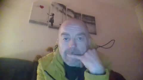 Snapshot of burnleyguy1977 chatting on January 10, 4:12 am burnleyguy1977 online show from January 10, 4:12 am